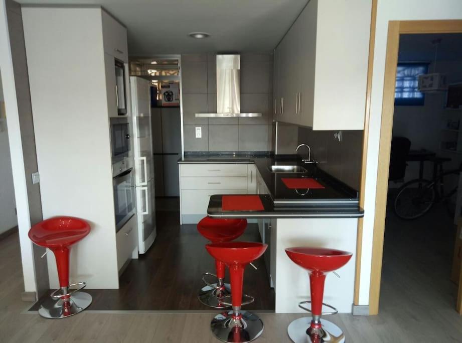 70 Sqm Apartment With Seaview In Arenales Del Sol. Exterior foto